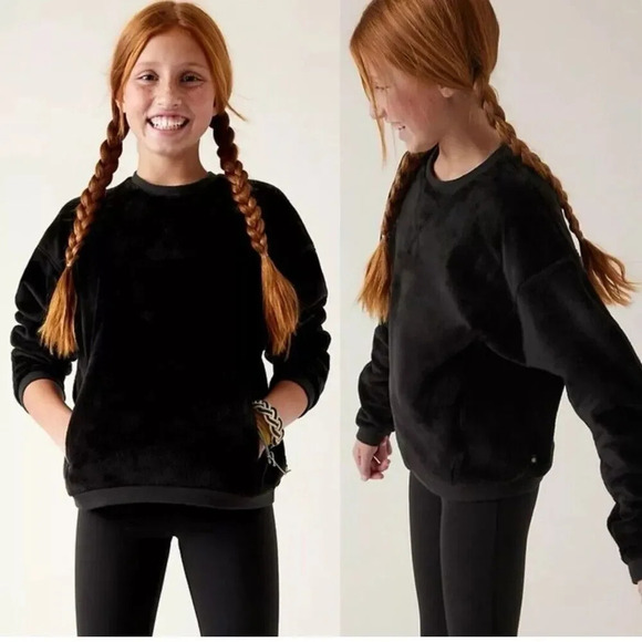 Athleta Girl Feelin Great 2.0 Sweatshirt Size XL 14 Black Velor Athletic - Picture 3 of 9